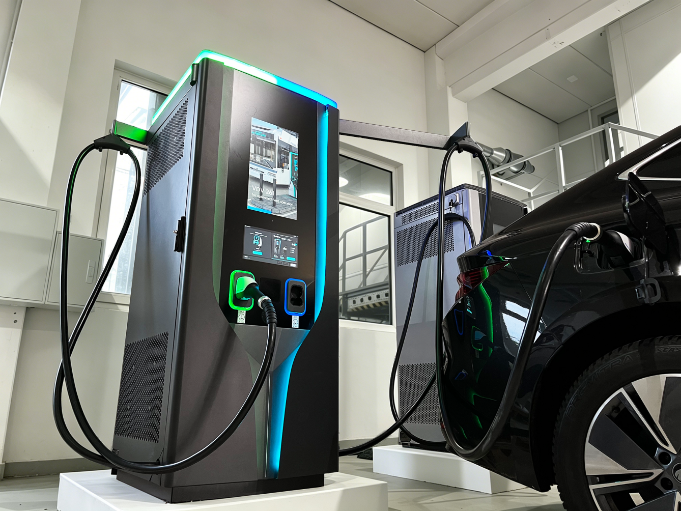 XCharge unveils 480 kW C7 fast-charger at Power2Drive Europe